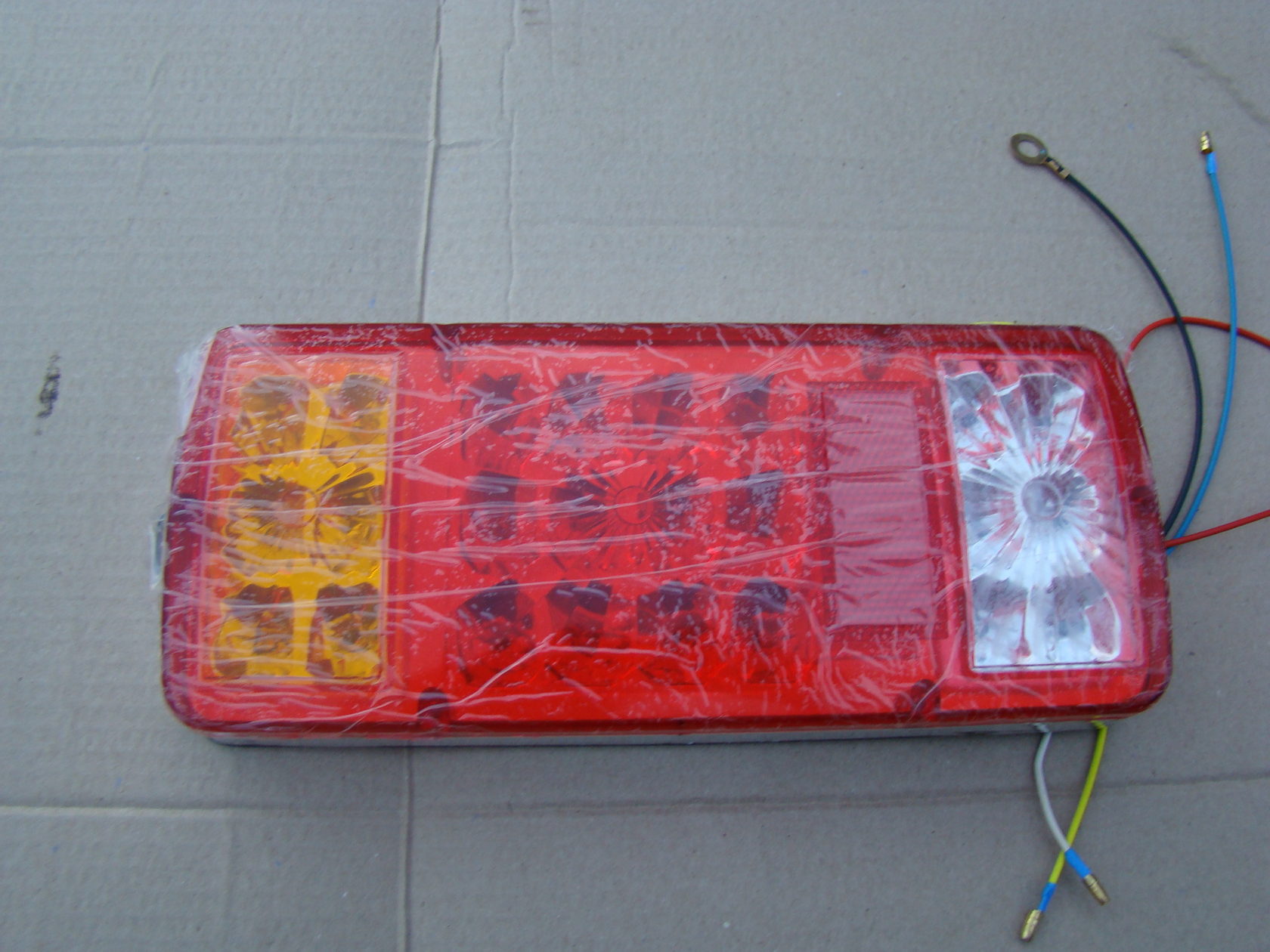 Фонарь задний