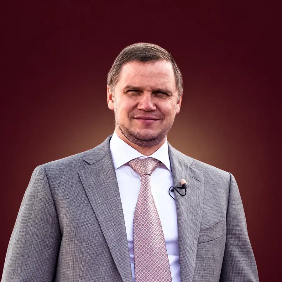 Александр Ручьев