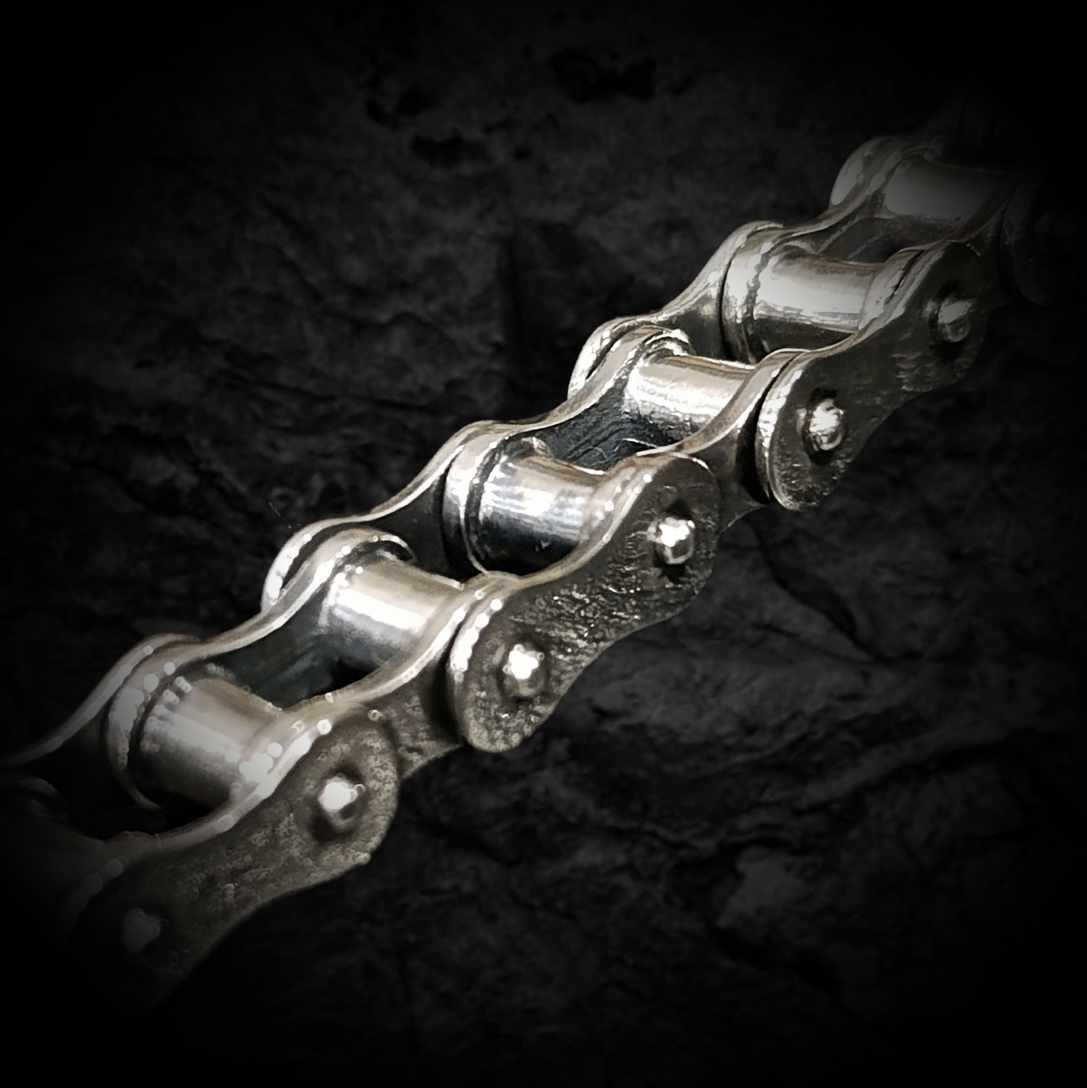 рокерский браслет, байкерский браслет, мото браслет.