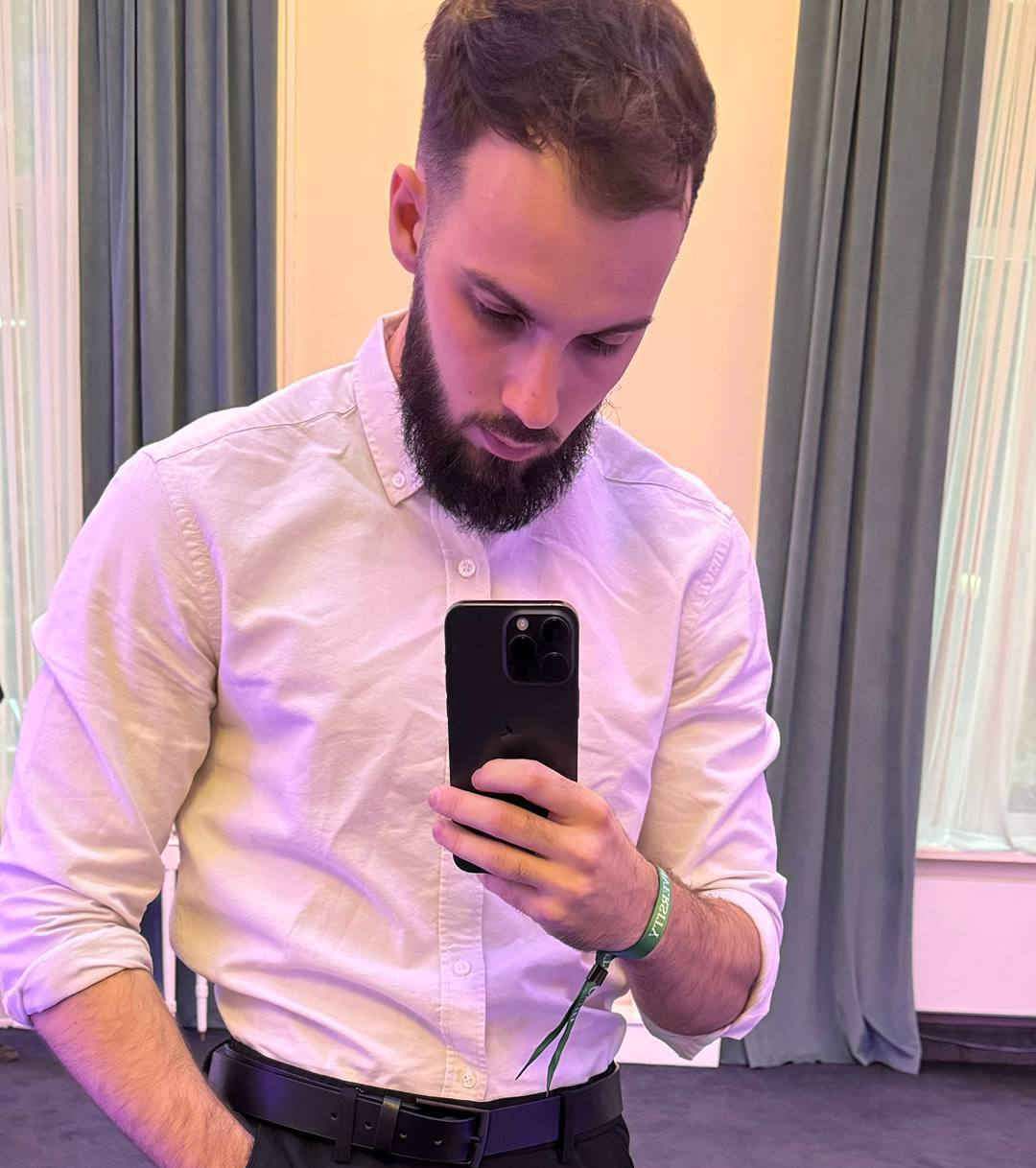 Интернет - маркетолог и Веб - дизайнер Гарькуша Никита Геннадьевич 