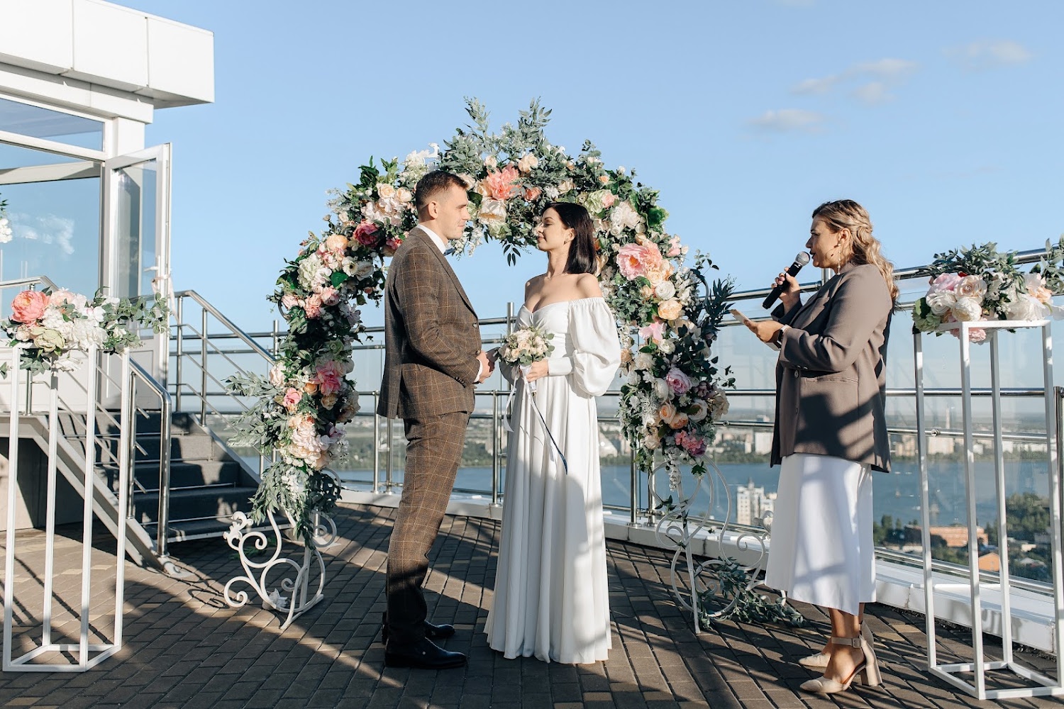 Ольга Красова ведущая и организатор незабываемых свадеб в городе Воронеж, Старый Оскол, Липецк и Белгород