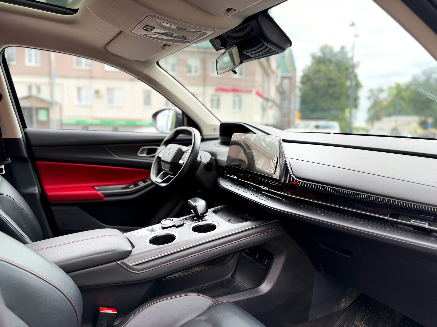 Changan UNI-S interior 2