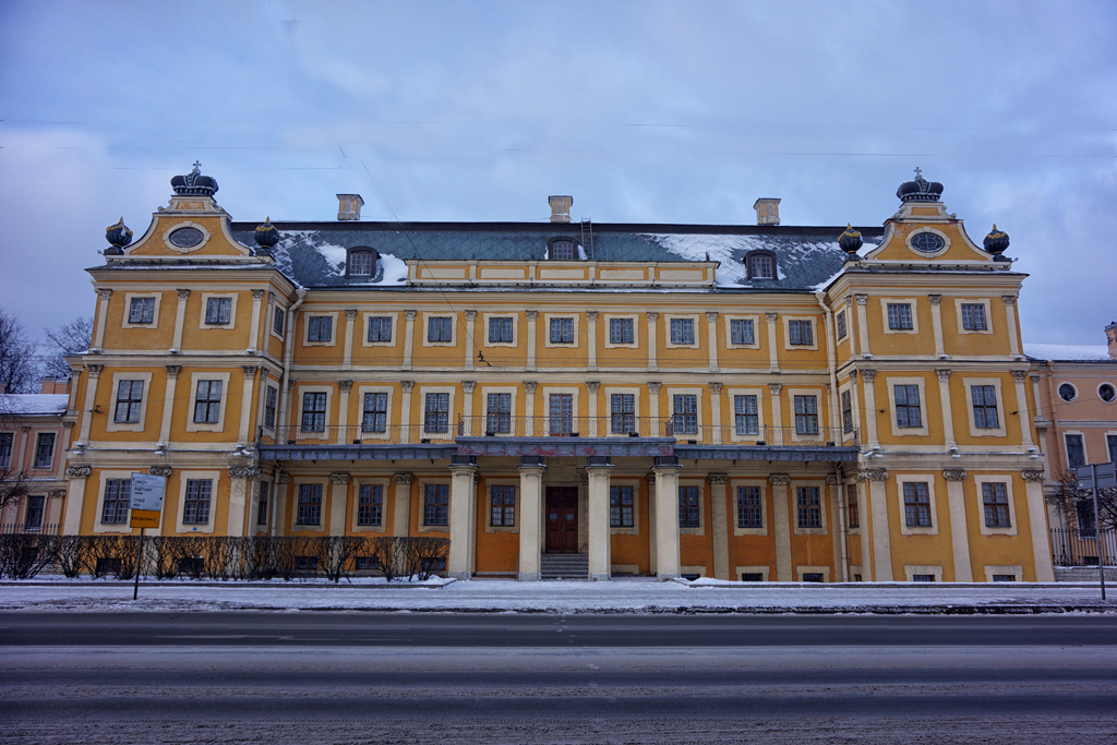 Меншиковский дворец в санкт петербурге фото