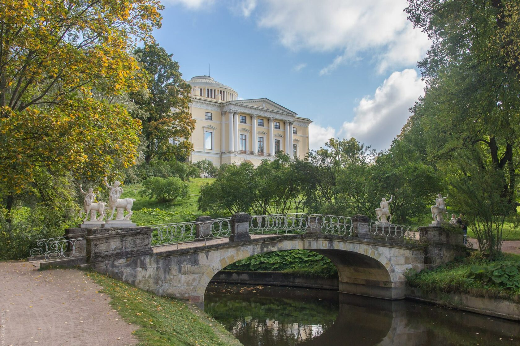 Павловское санкт петербург фото. Дворцово-парковый ансамбль Павловска. Экскурсия в Павловск. Дворец и парк. Павловск Санкт-Петербург экскурсии в дворец. Дворцово парковые ансамбли Павловска Воронин.