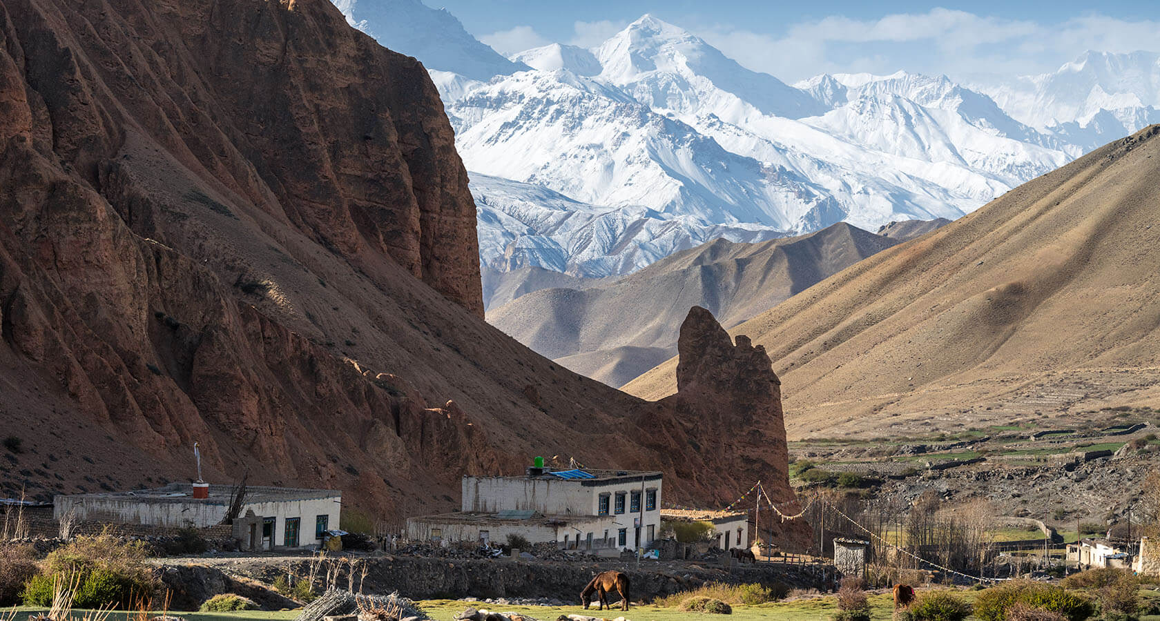 Контрастные ландшафты Верхнего Мустанга