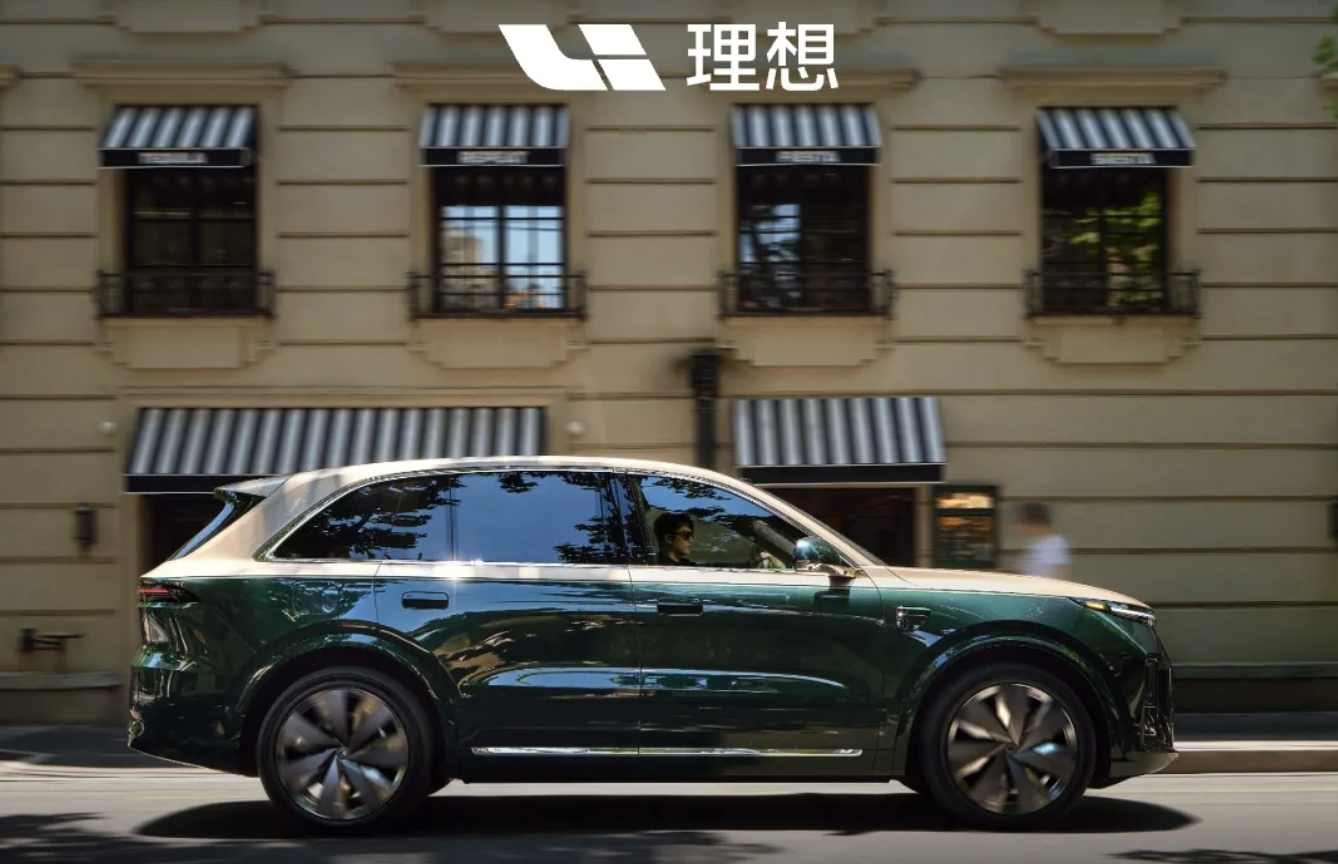 Кроссовер Li Auto L8 2026