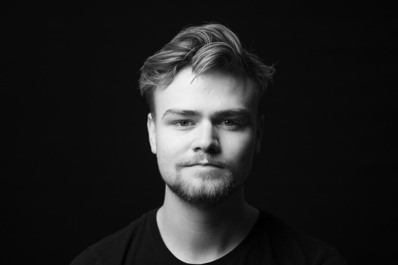 Алексей Монаенков