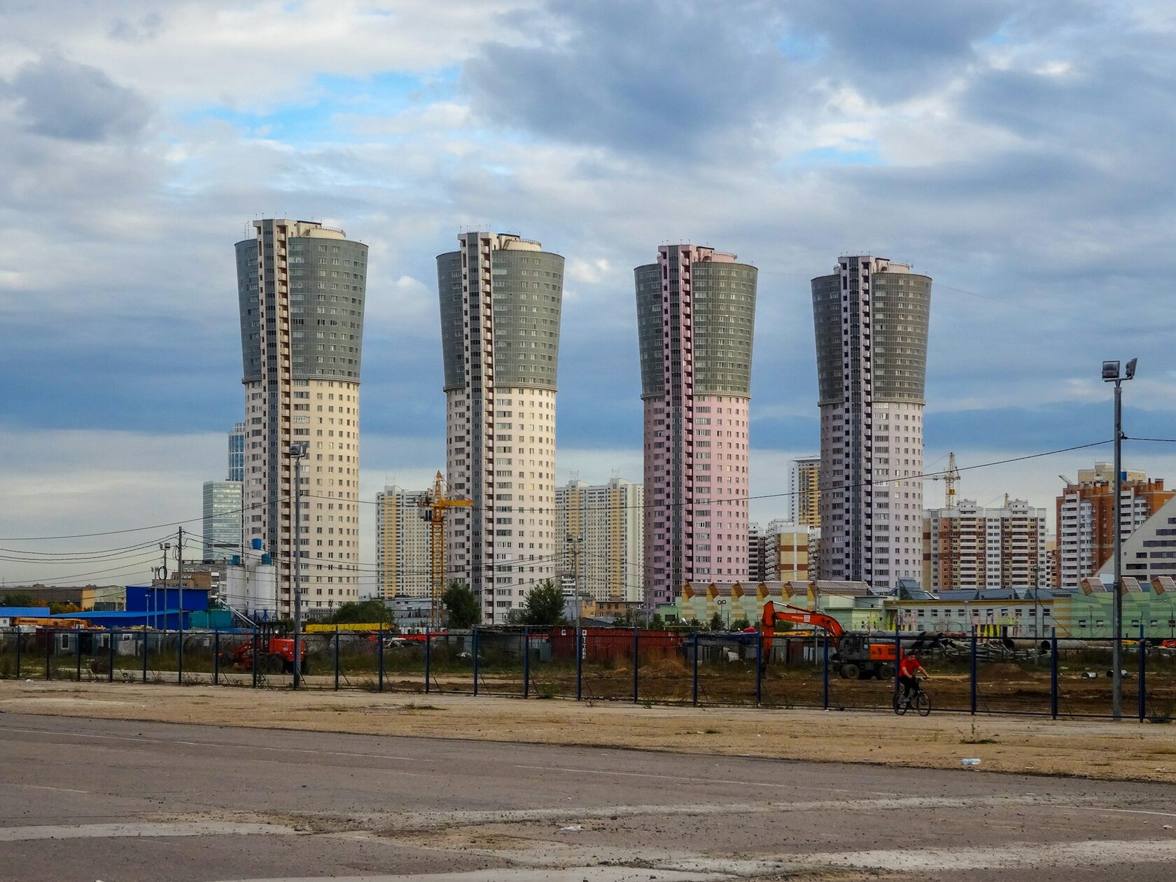 Новостройки Коммунарки и Некрасовки