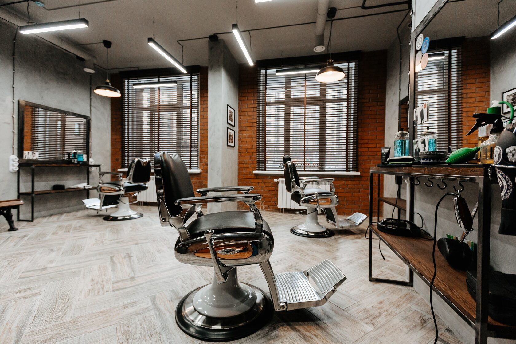 Барбершопы в СПб - сеть Newman Barbershop