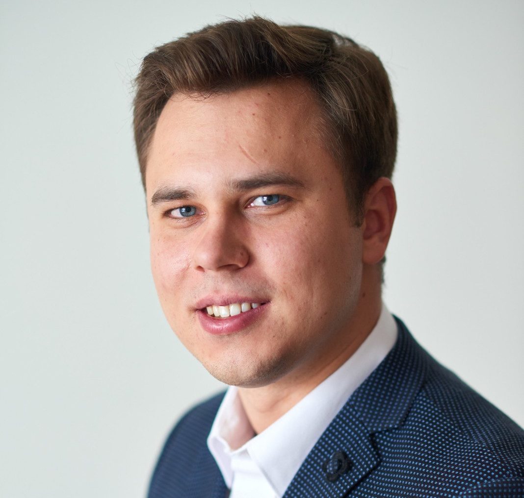 Александр Вальцев