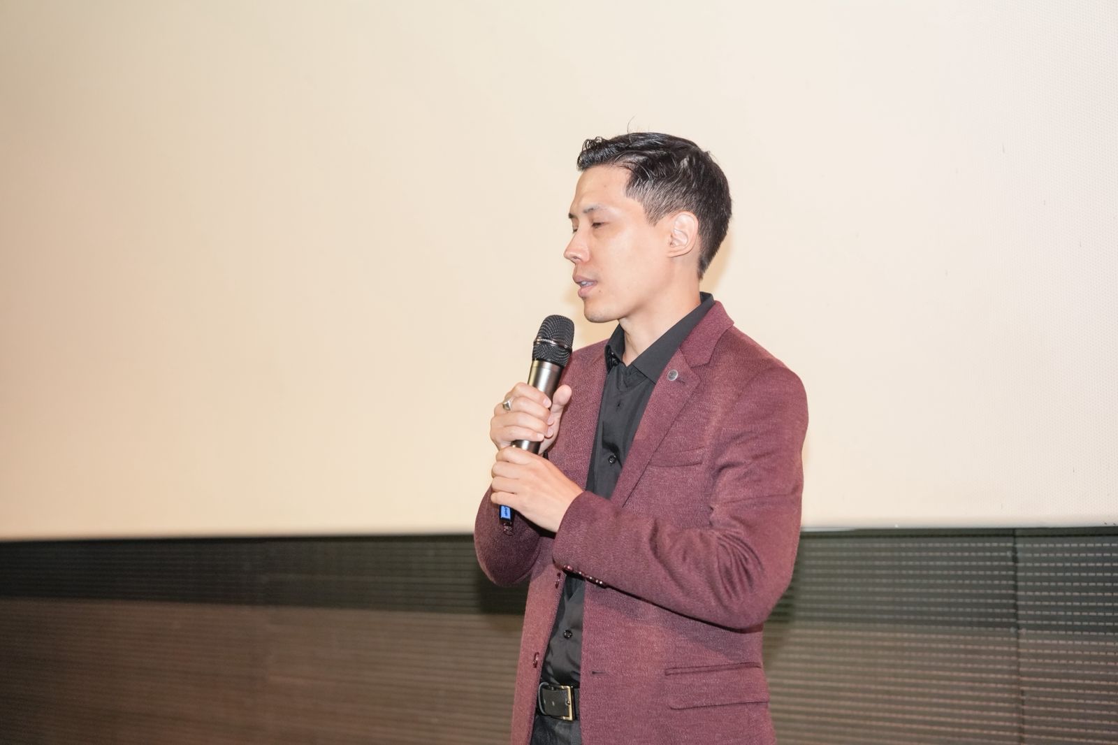 Жетілген ресейлік әйелдердің шынайы порнофотосуреттері