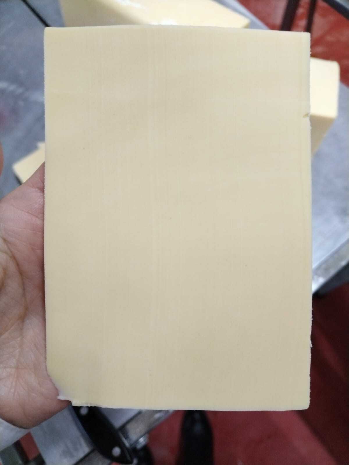 Сырный продукт Голландский