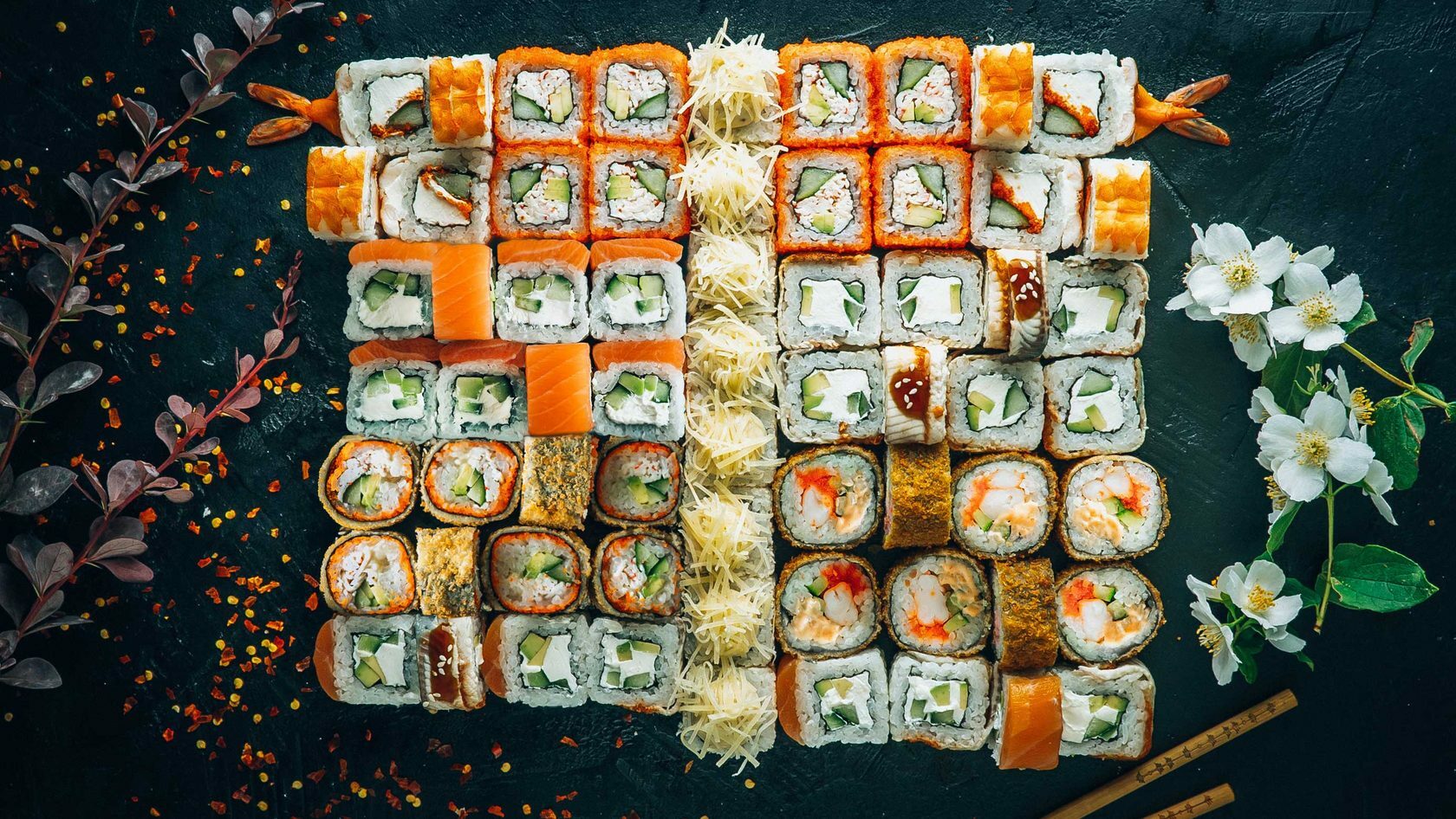 Большие наборы суши роллы фото 107