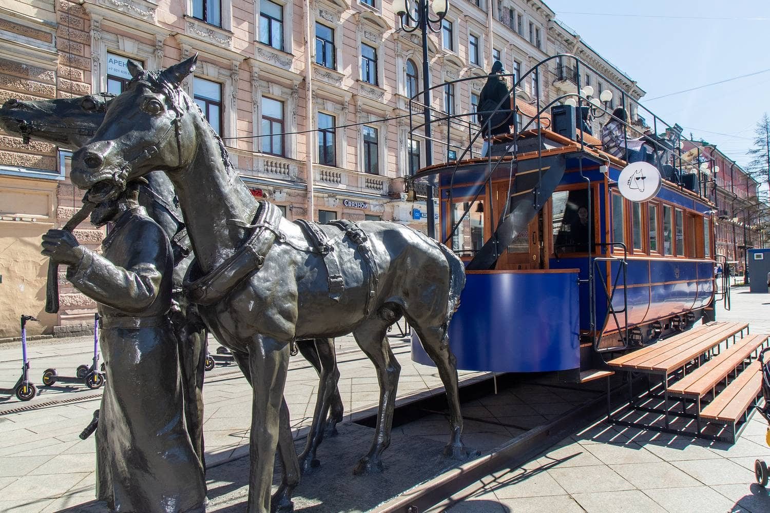 Конка. Конка памятник в СПБ. Конка Василеостровская. Конка на Васильевском острове. Кафе Конка СПБ.