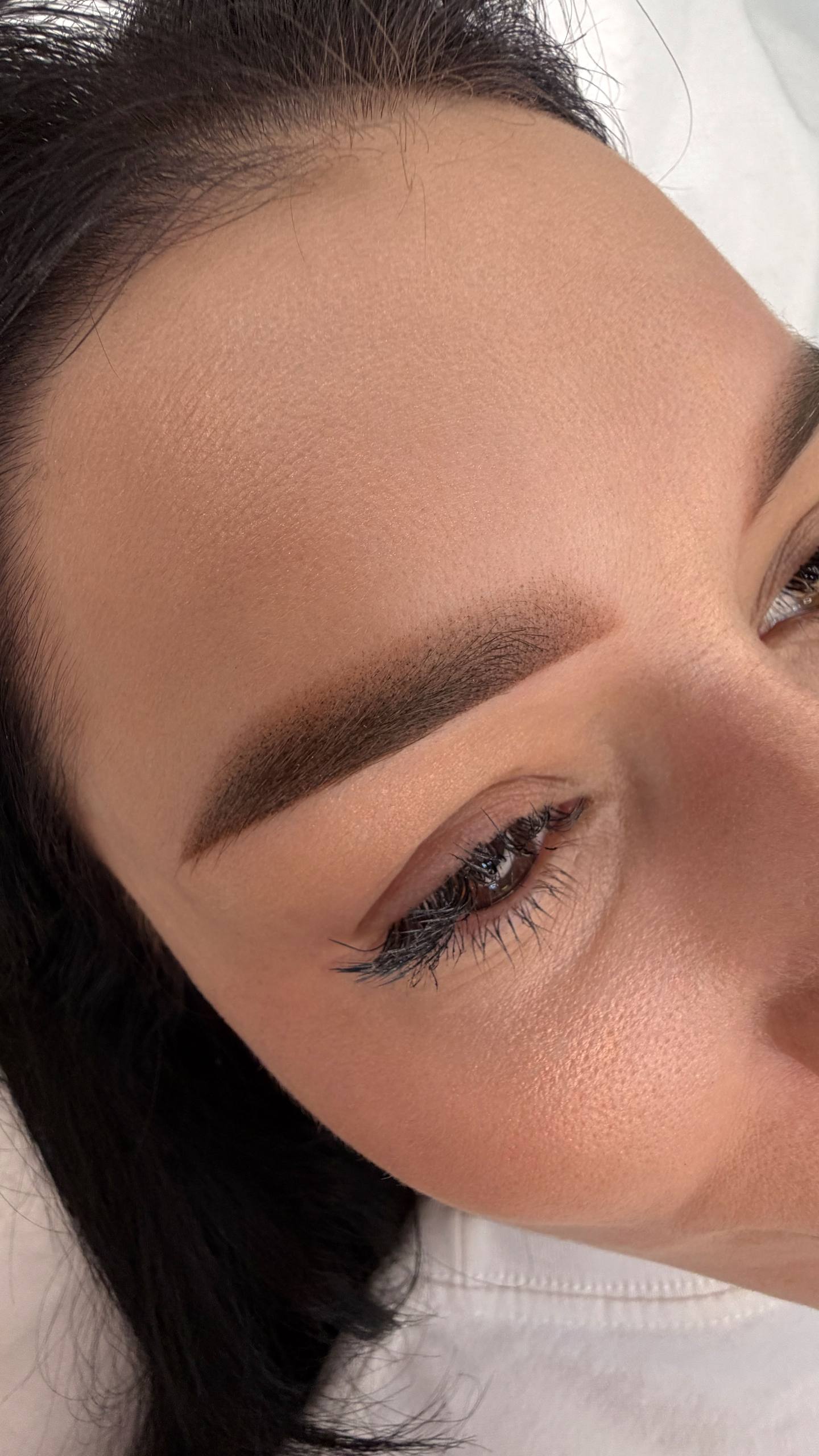 Permanent eyebrow makeup result 02