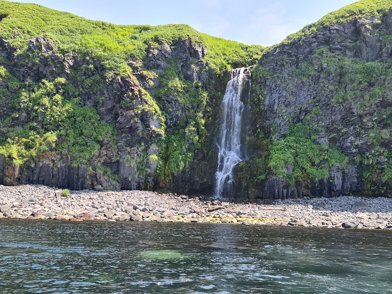 водопады курильских островов