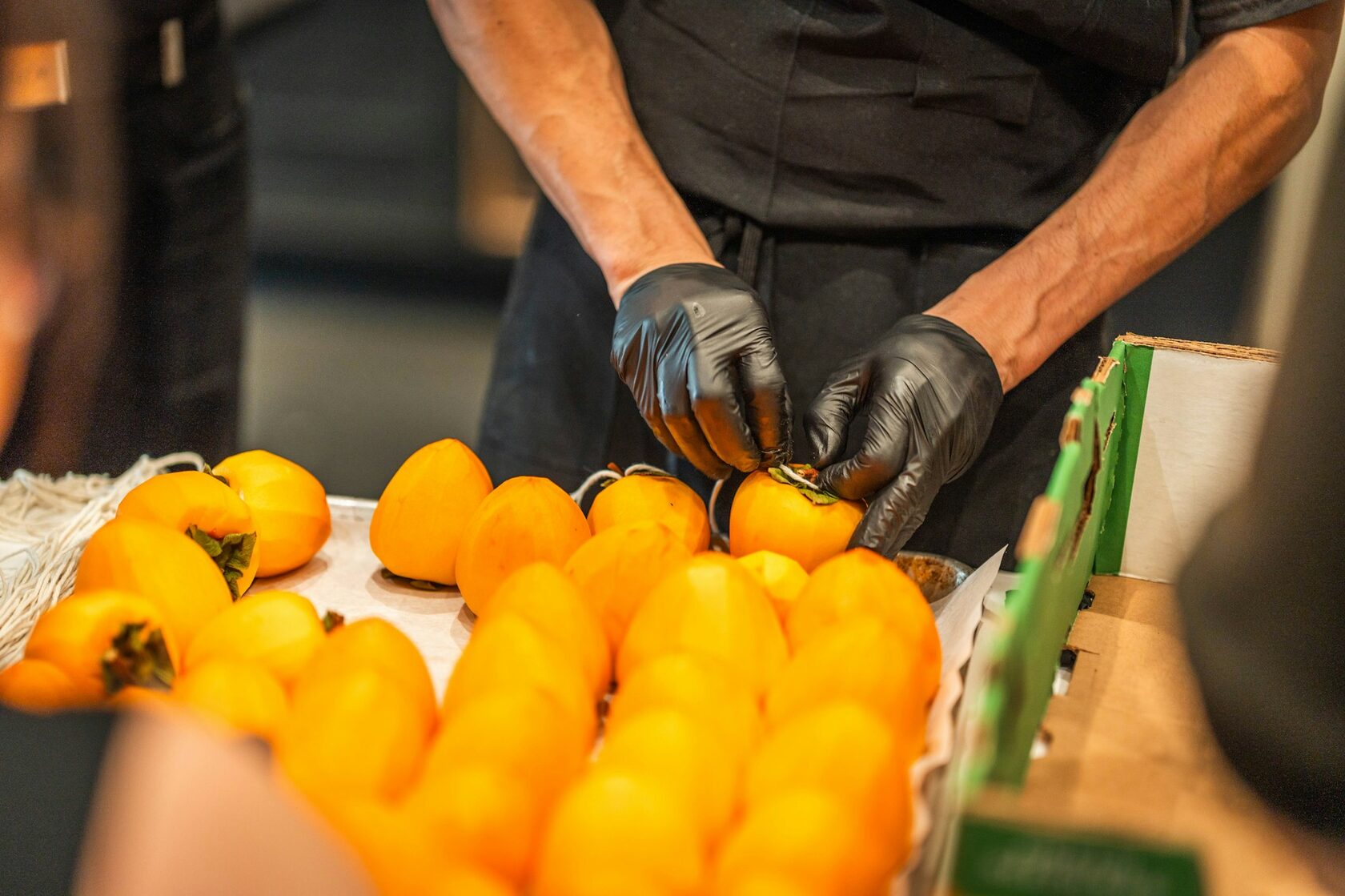 Фасовка и проверка продуктов