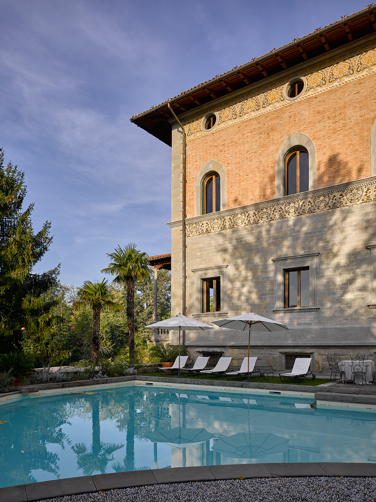 guest arrive to the villa from all over the world