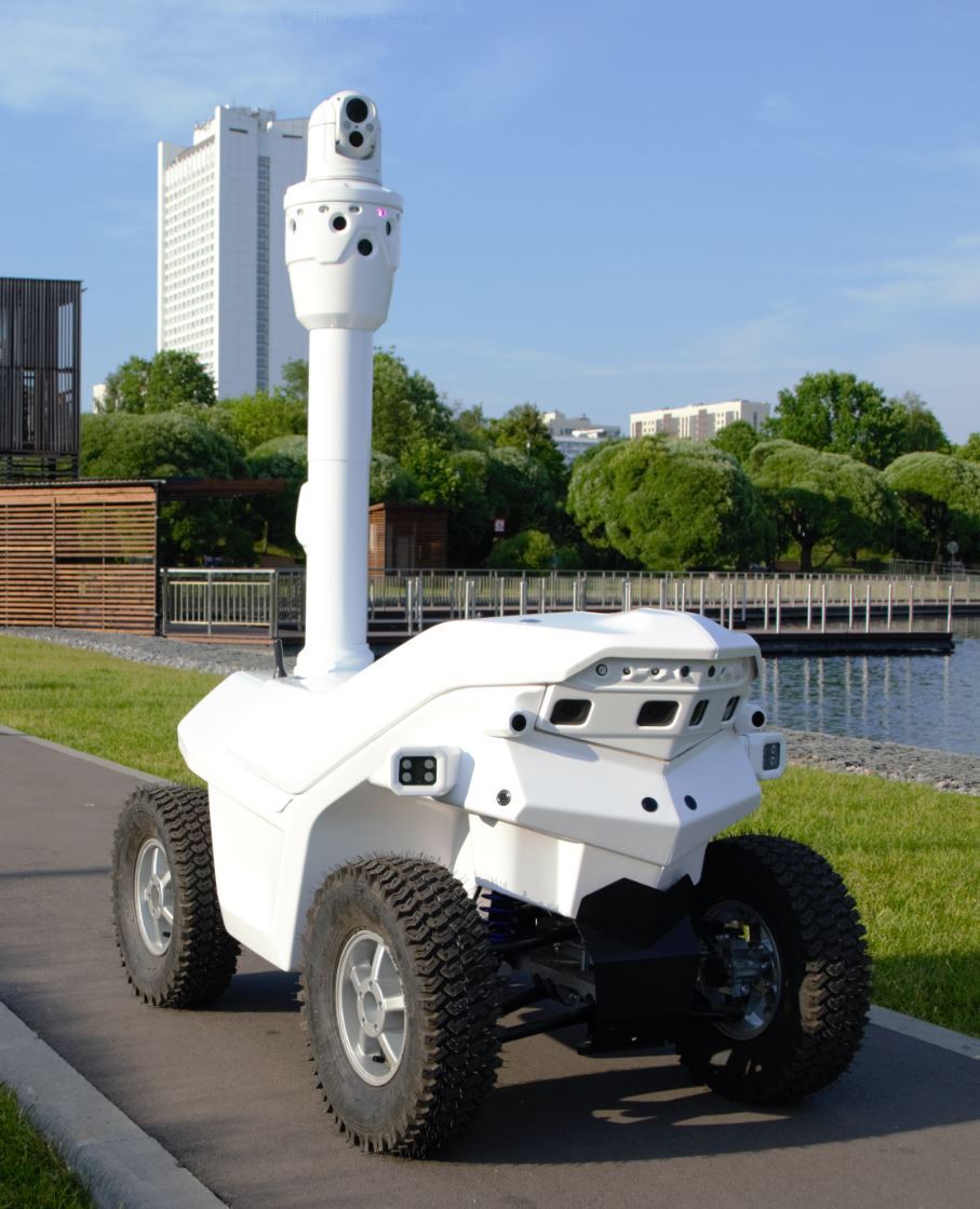 Охранный робот Трал Патруль T5.3 для видеонаблюдения городских территории