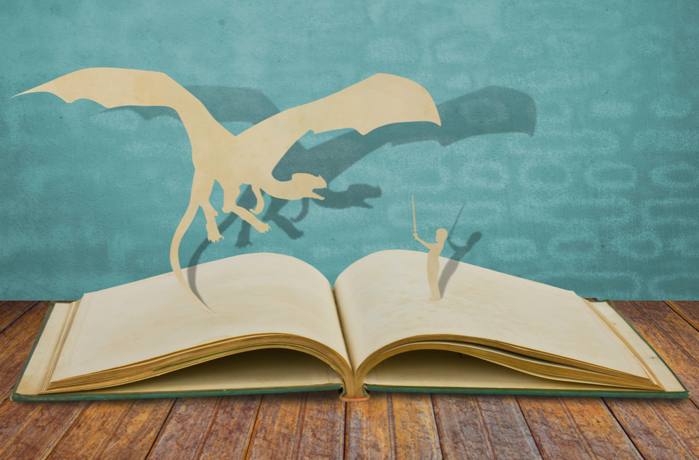 Мечтатель на ярмарке 7 букв. Открытая книга с птицами. Дракон за столом. Книга с открытым финалом