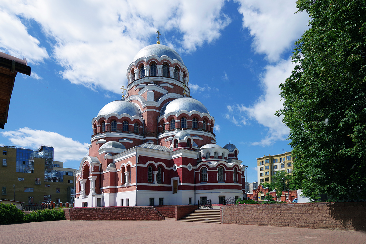 Сормовский нижний. Спасо Преображенский храм Нижний Новгород. Сормовский Спасо-Преображенский собор. Сормовский Спасо-Преображенский собор Нижний Новгород. Нижний Новгород сапо Пребрежский собор.