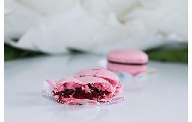 Работа: Ольга Чумак, курс «Macarons 2.0»