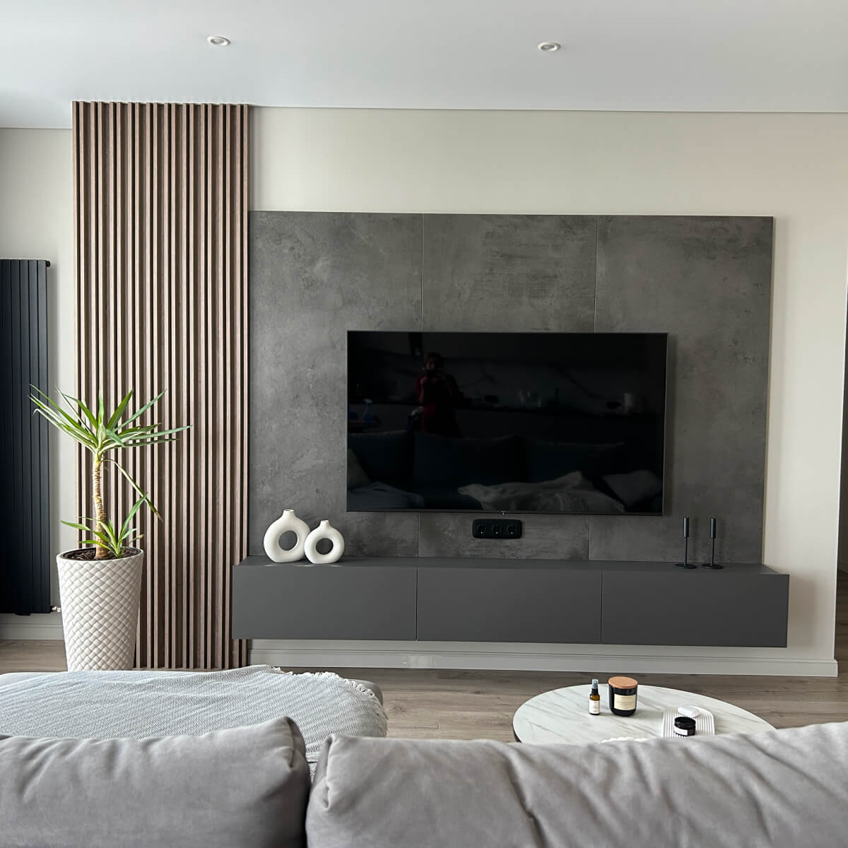 современный минимализм для семьи из 4рех человек ( в цвете )