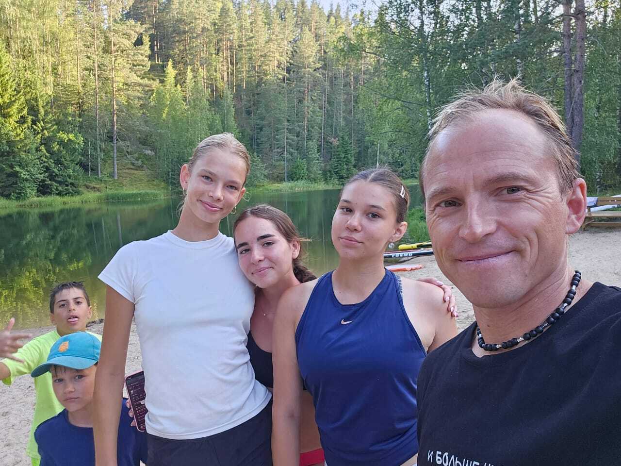 Купание в озере