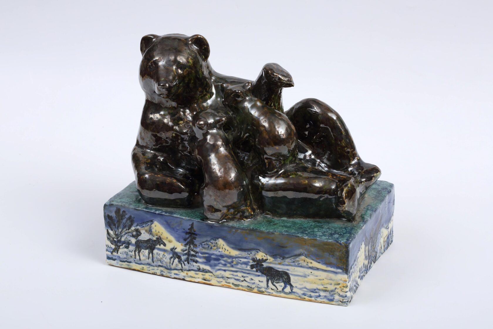 Медведица с медвежатами. 2009