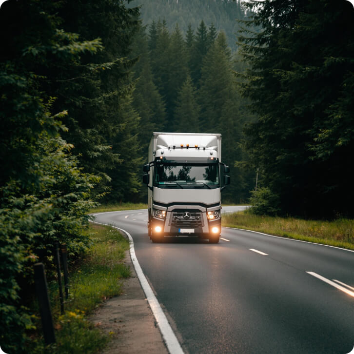 Автомобильные перевозки грузов в Якутию с полной страховкой и безопасной упаковкой