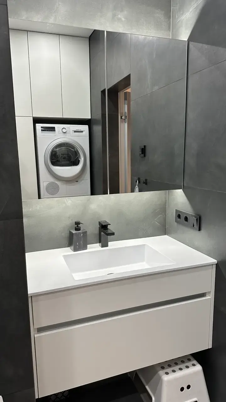 Мебель для санузла на заказ в Сургуте