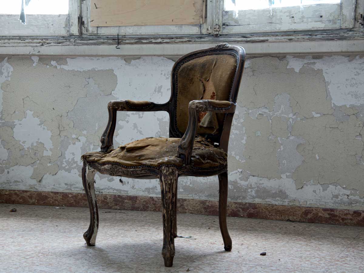 старинный стул в особняке венеции