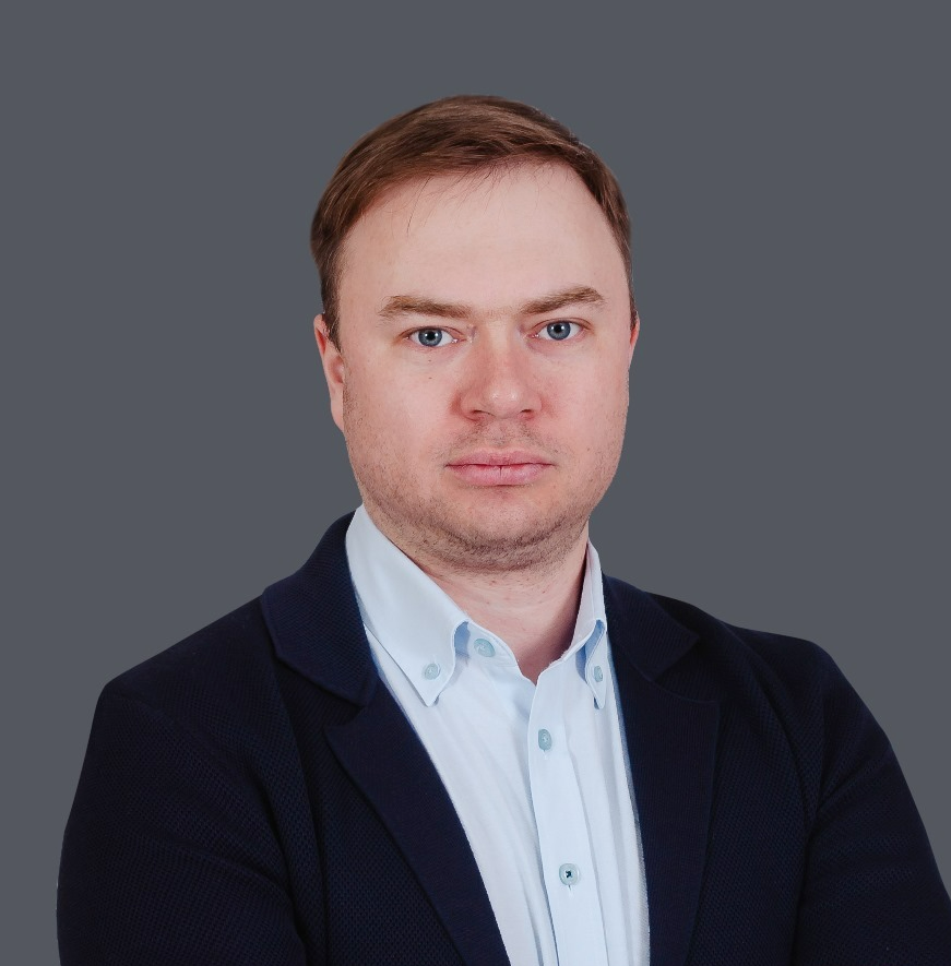 Евгений Петров