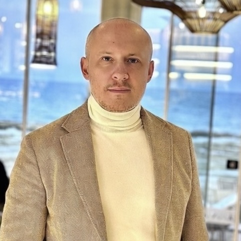 Андрей Непомнящий