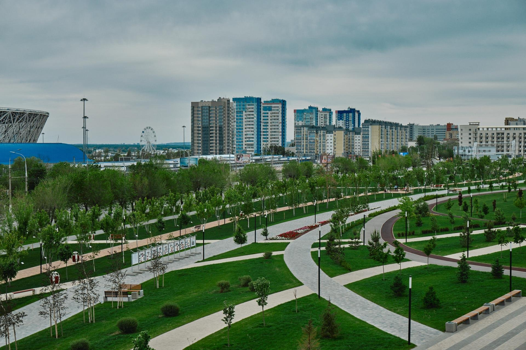 Как назвать парк в городе. Мемориальный парк волгоград. мемориальный парк у подножия мамаева кургана. парк победы волгоград. парк победы волгоград мамаев курган.