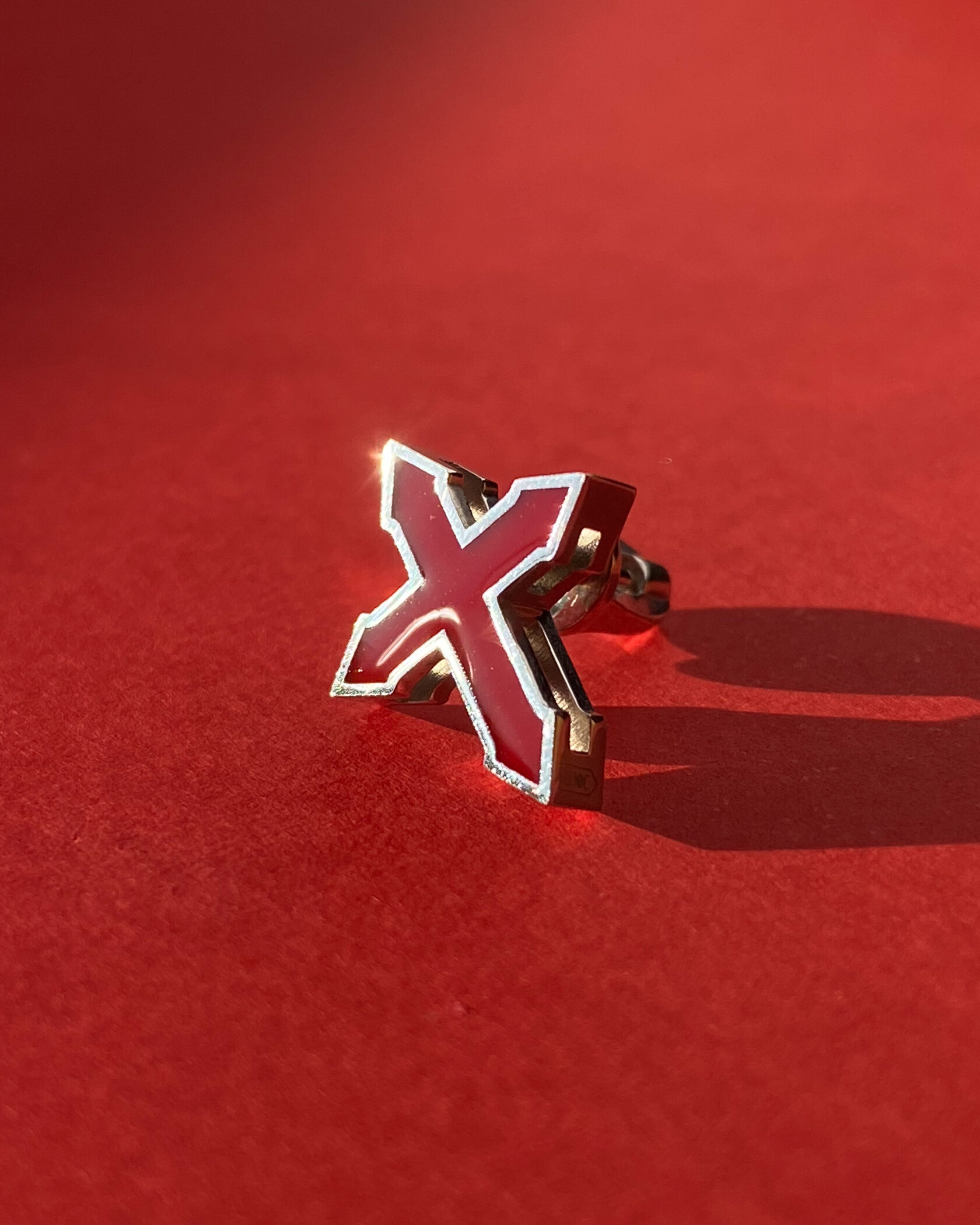 ПУСЕТА "КРЕСТ "КАПЛЯ КРАСНОГО" / СЕРЕБРО