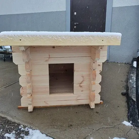 Будка для собаки из минибруса
