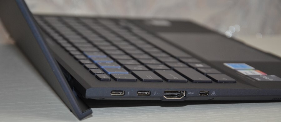 ASUS ExpertBook B9