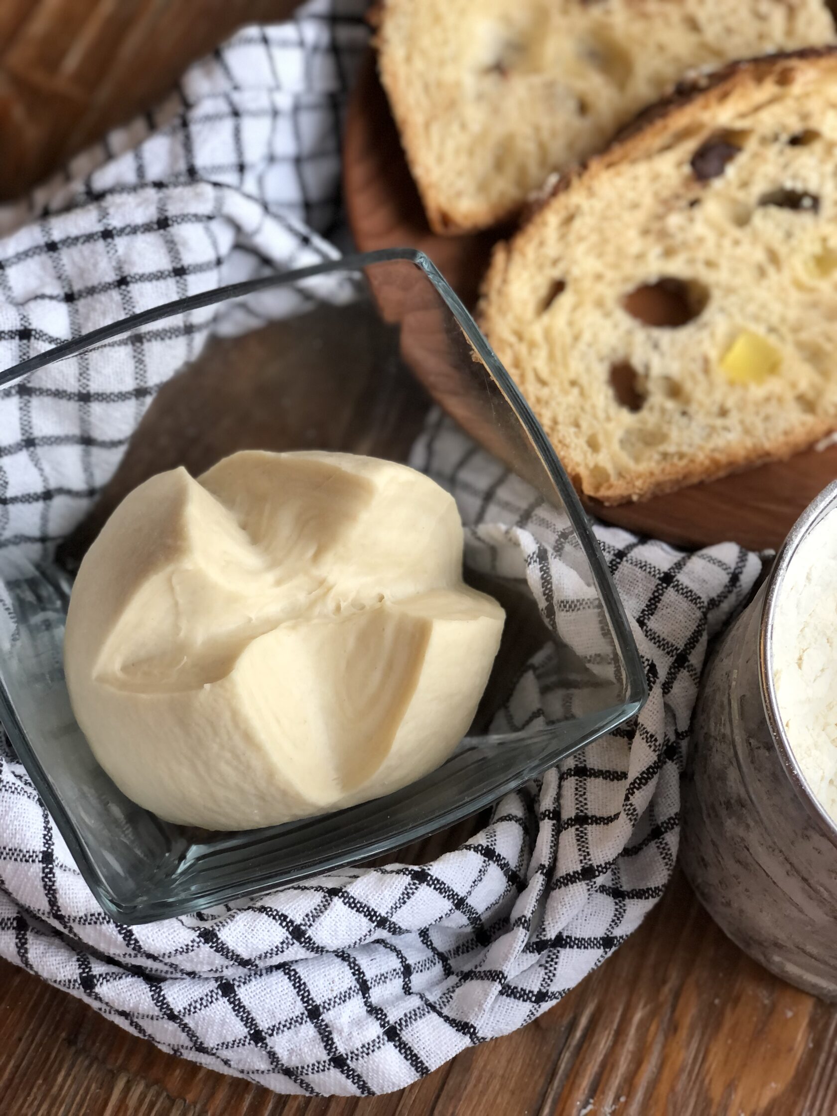 Левито Мадре и выпечка на итальянской закваске