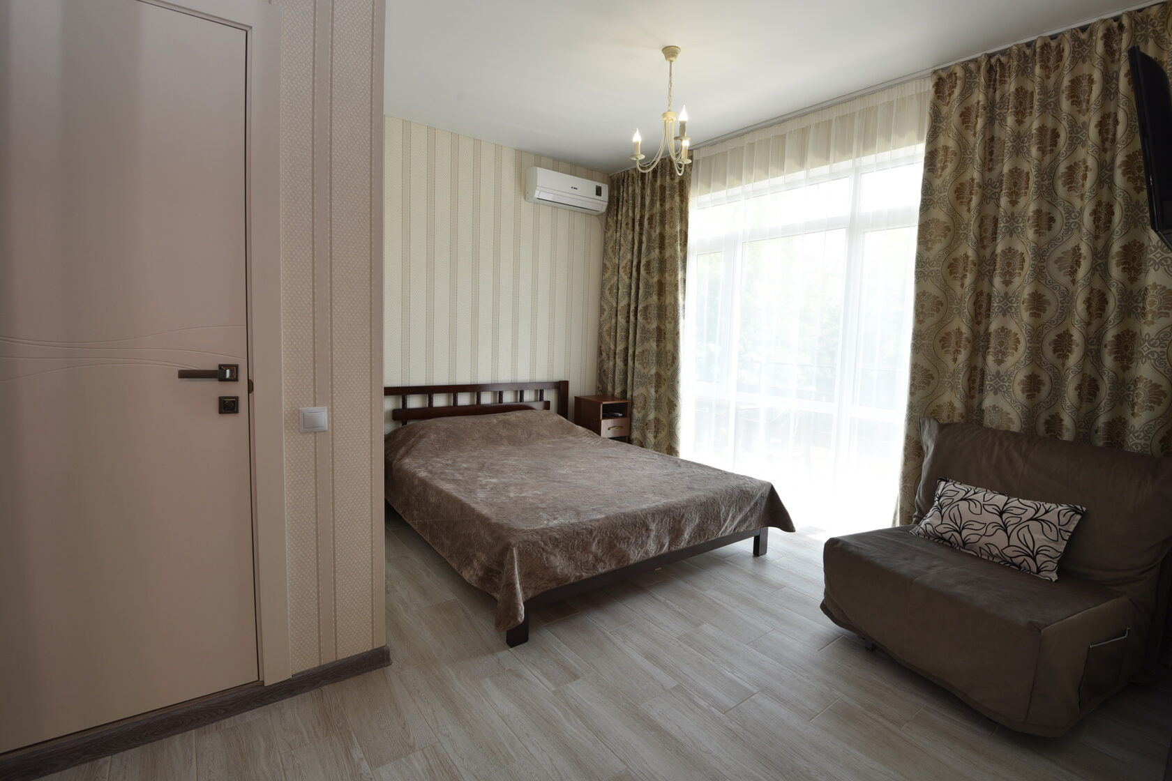 Стандартный номер в гостевом доме Голубицкая