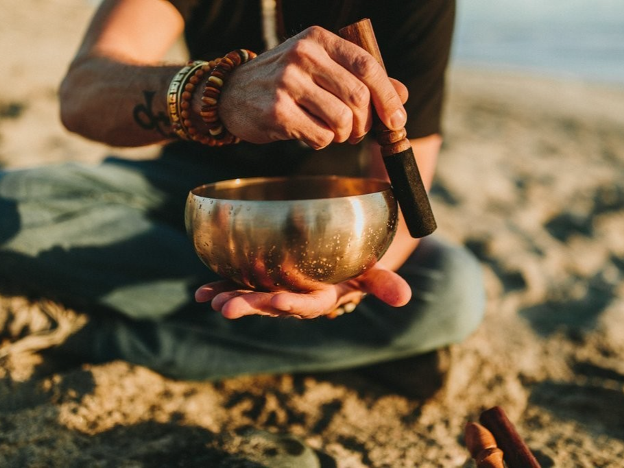 фото нанесения макияжа на лицо девушки 