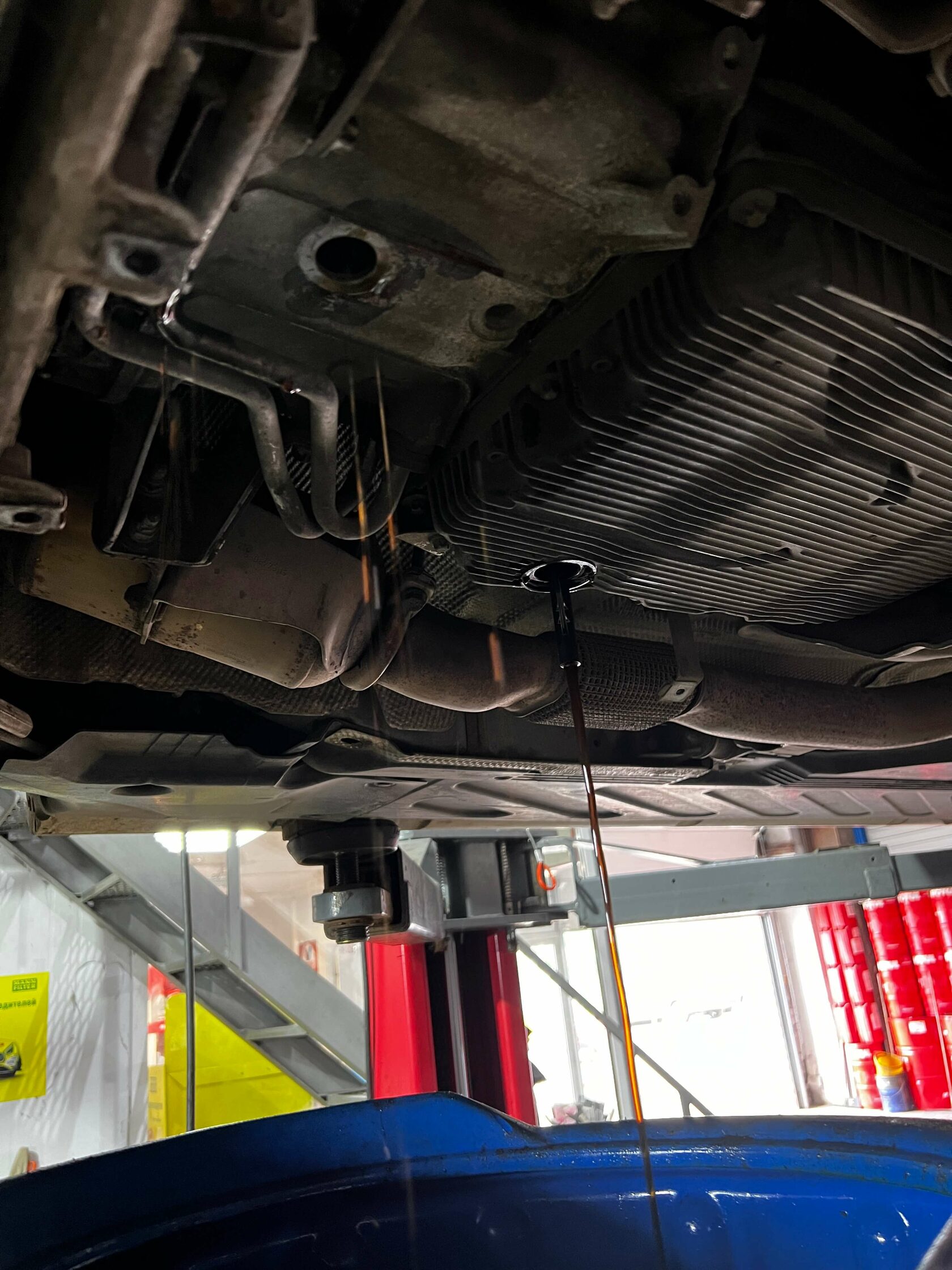 Слив масла из поддона АКПП