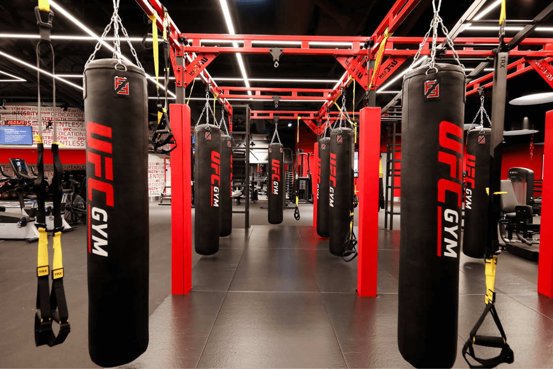 Ufc gym москва. Юфс Джим Атриум. UFC World class Атриум Gym. UFC Gym Арена Плаза. UFC Gym Атриум.