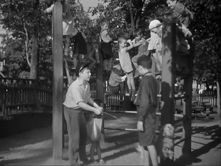 Мосфильма доверие. Подкидыш (1939) Мосфильм.