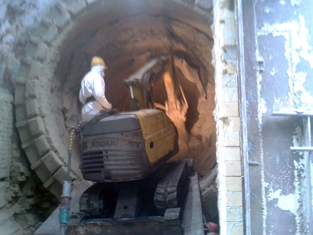 Демонтаж огнеупорного кирпича на заводах | Наша гордость | Деконстракшн ...