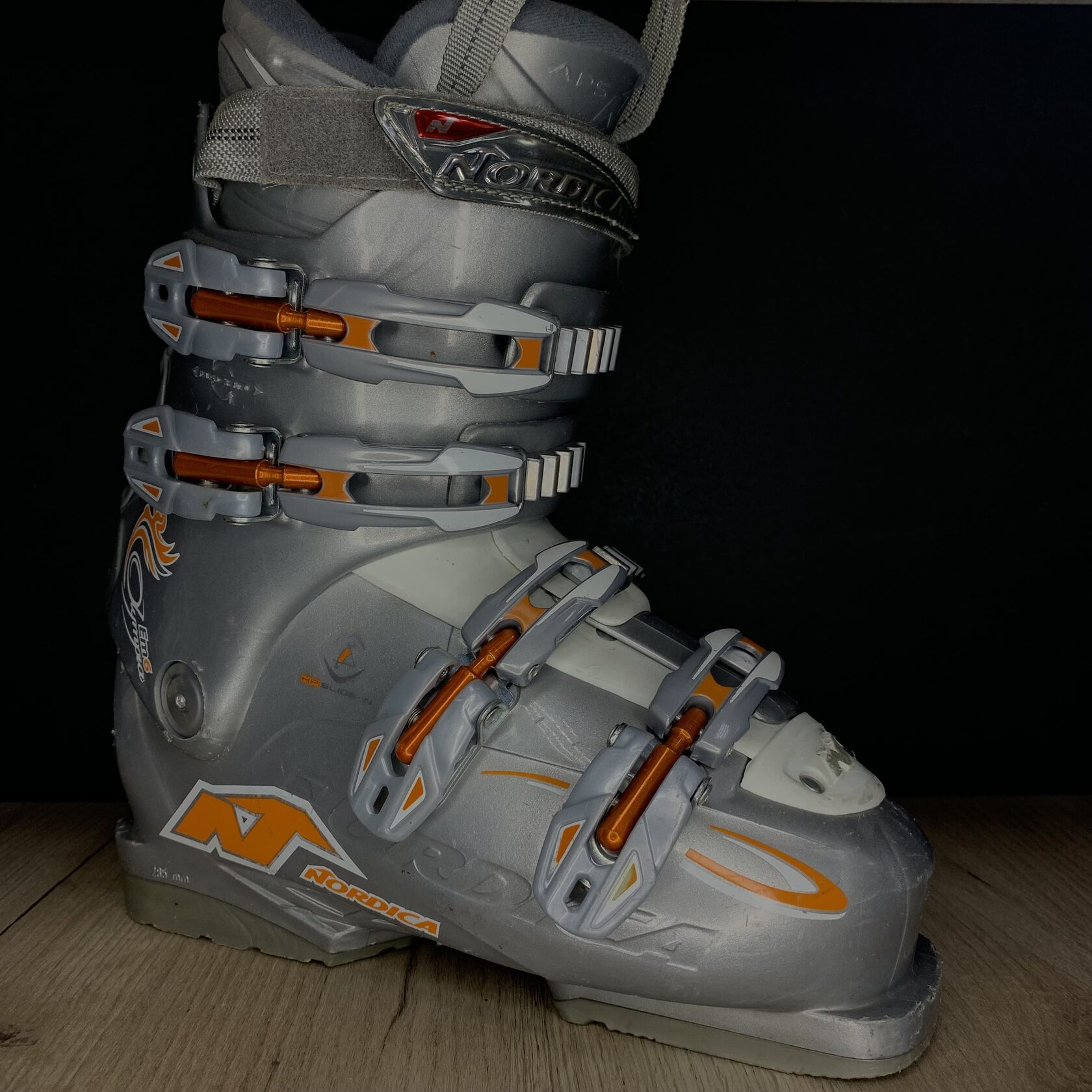 Ботинки NORDICA Flex 40 - прокат горных лыж в Омске