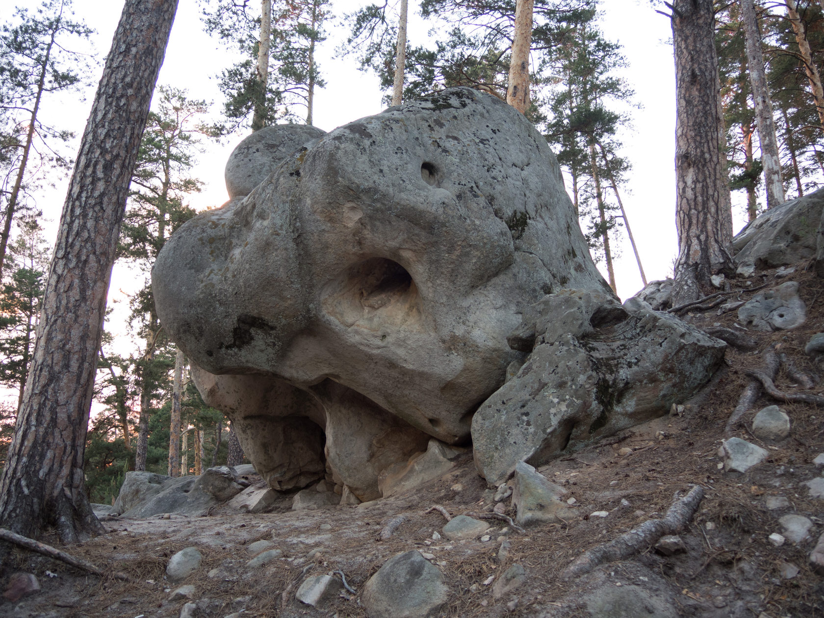 Сколько живет камень. Камни Трованты. Neobichniye kamni. Рачейские скалы Самарская область. Смолькино.