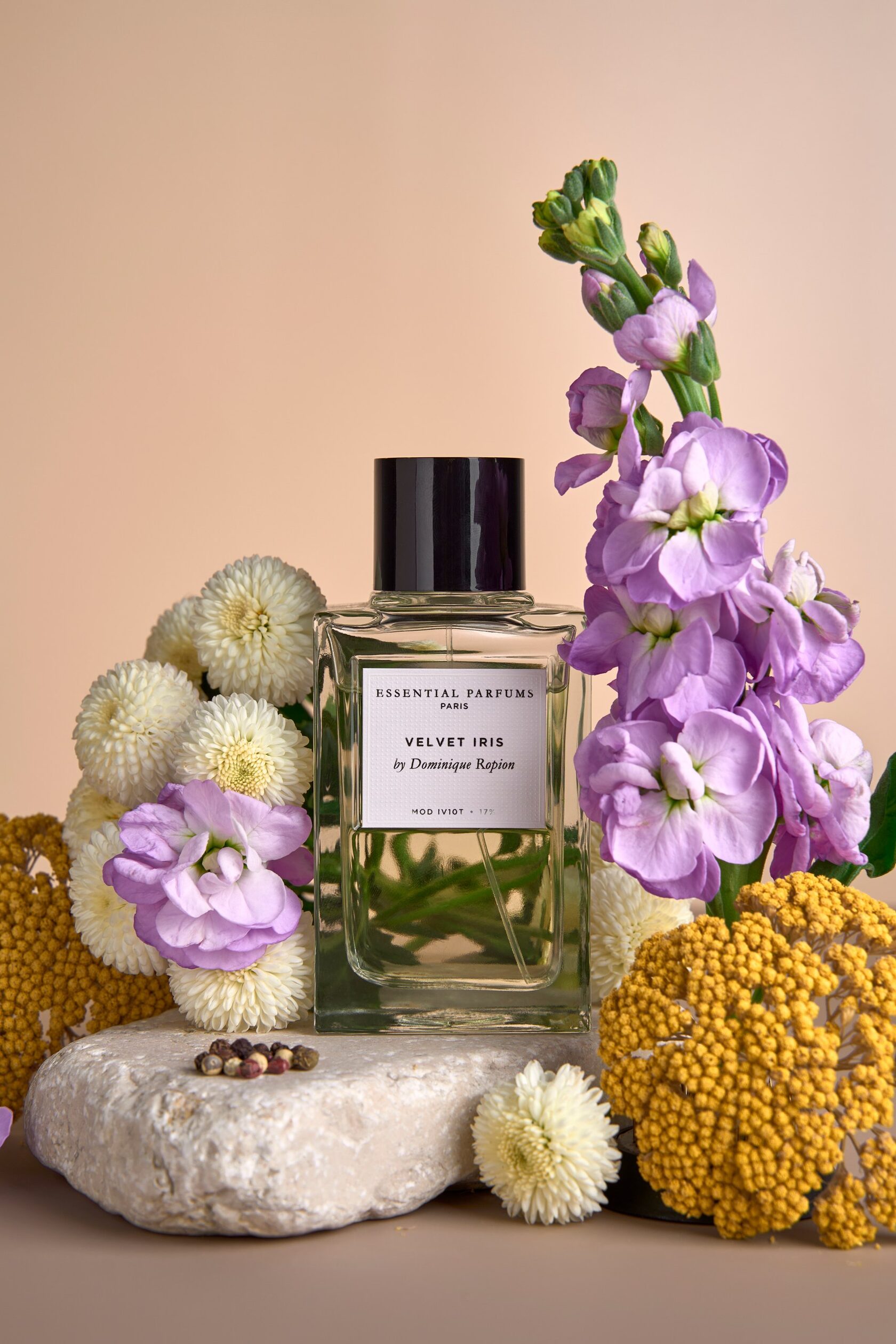 Тестирование аромата на коже в LETIPARFUM
