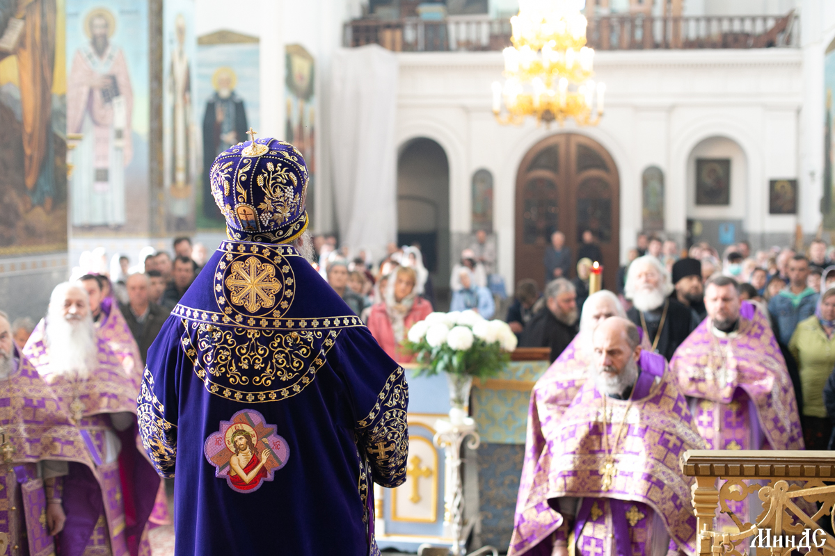 Цвет облачения на медовый спас