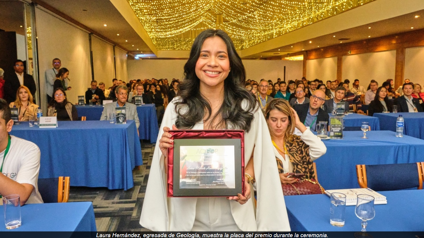 Laura Hernández recibe distinción nacional por su liderazgo en divulgación científica